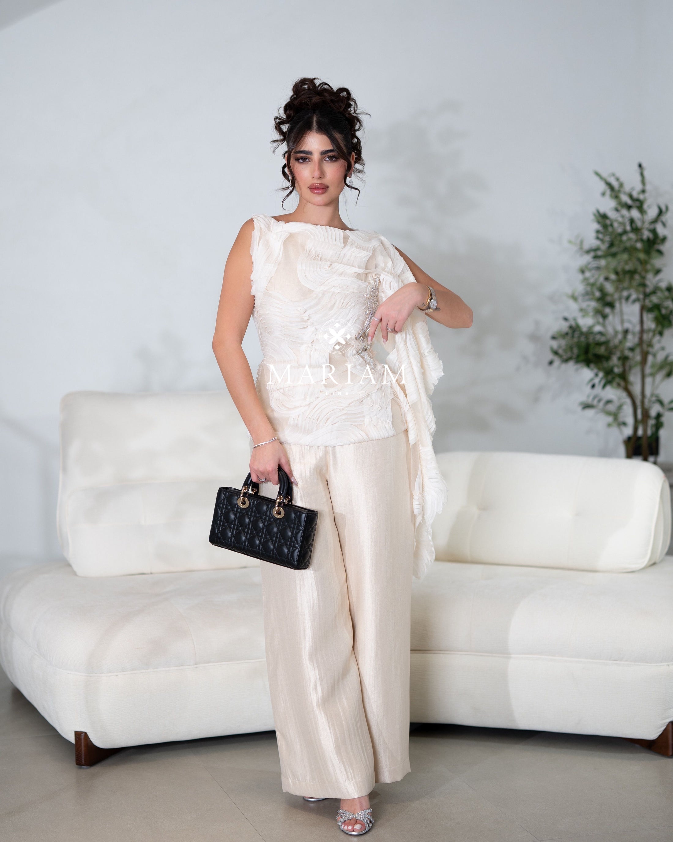 Code 25 ready to ship (جاهز للشحن )