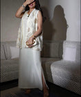 Load image into Gallery viewer, Ramadan 7 Off white